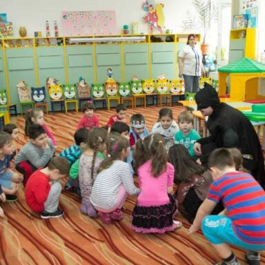 Animatori petreceri copii la domiciliu in Brasov